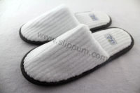 Strip Coral Fleece Slippers for High1 Resort